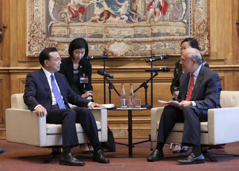 李克强:欢迎经合组织提供更多政策支持和建议