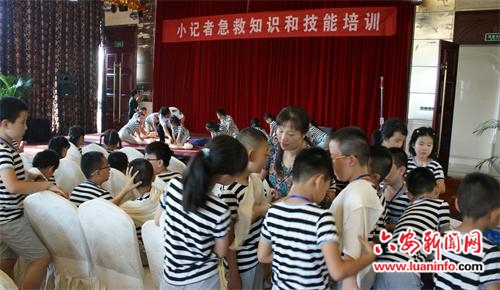 李克强与专家企业家座谈关心哪些问题?