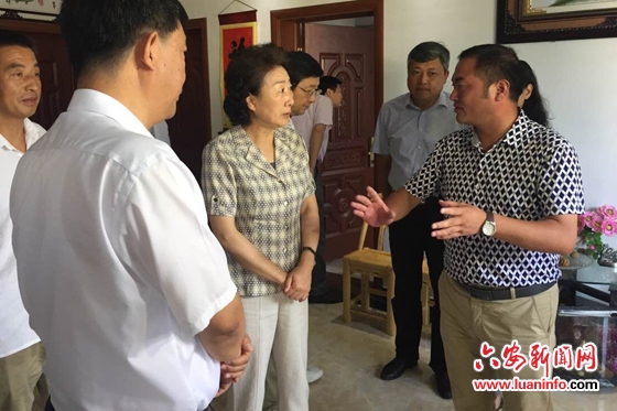 花建慧深入我市金寨县专题调研旅游开发工作