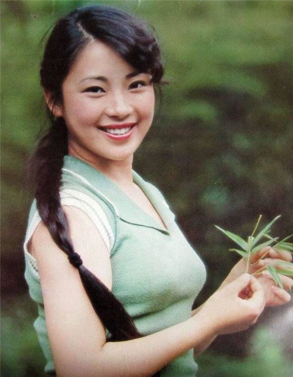 李连杰近照曝光吓呆网友 看起来像80岁老人(图)