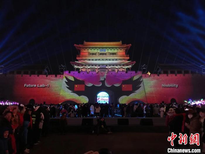 中国首届国际光影大赛大同启幕28国光影秀“闪耀”古都