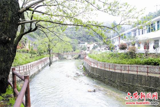 柳明权： 一肩挑着男儿志 一肩担着夫妻情 
