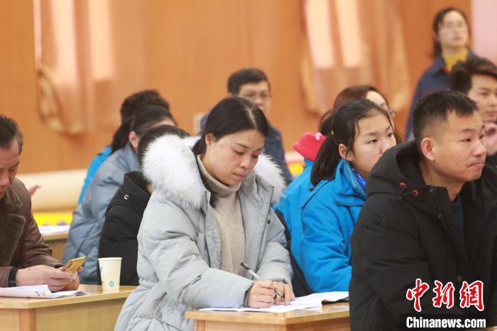 常州一中学另类考试孩子出题考家长评语看哭父母