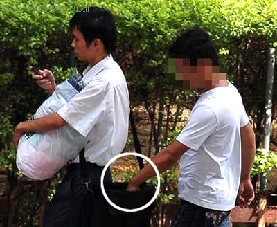 网友将小偷行窃图在网络上公开(图)