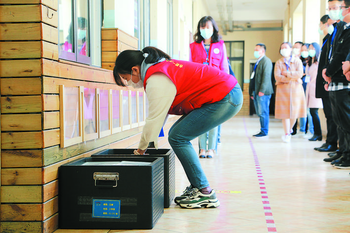 全省初三年级今日返校