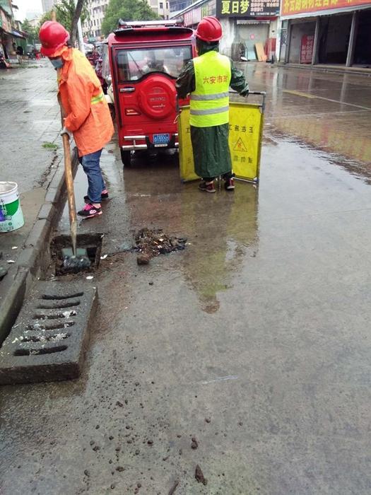 市政处开展汛期防汛排涝治理工作