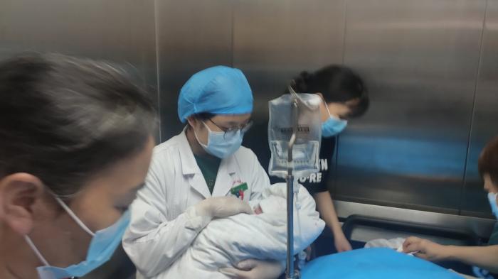 点击进入下一页