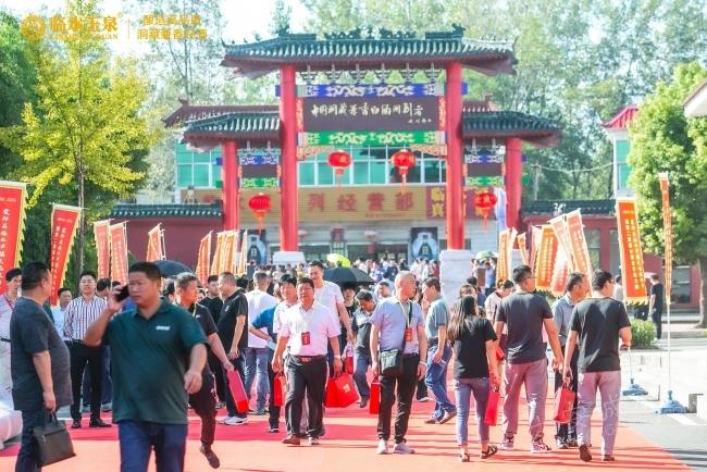 别致美景、特色美食…让临水古镇文化节暨临水酒业开酿大典惊艳霍邱