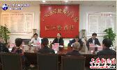 叶露中接待信访群众 