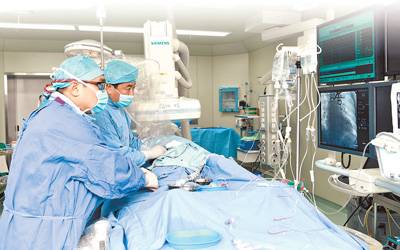 1.3万元降至700元集中采购，心脏支架降价惠民