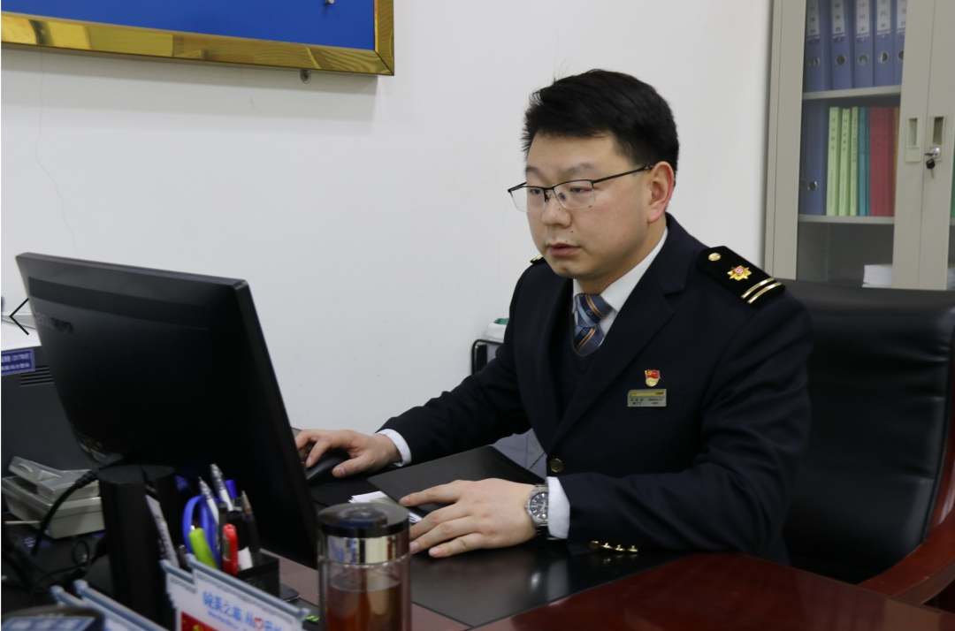 徽故事：今年春运第一天，高铁站里咋样了？