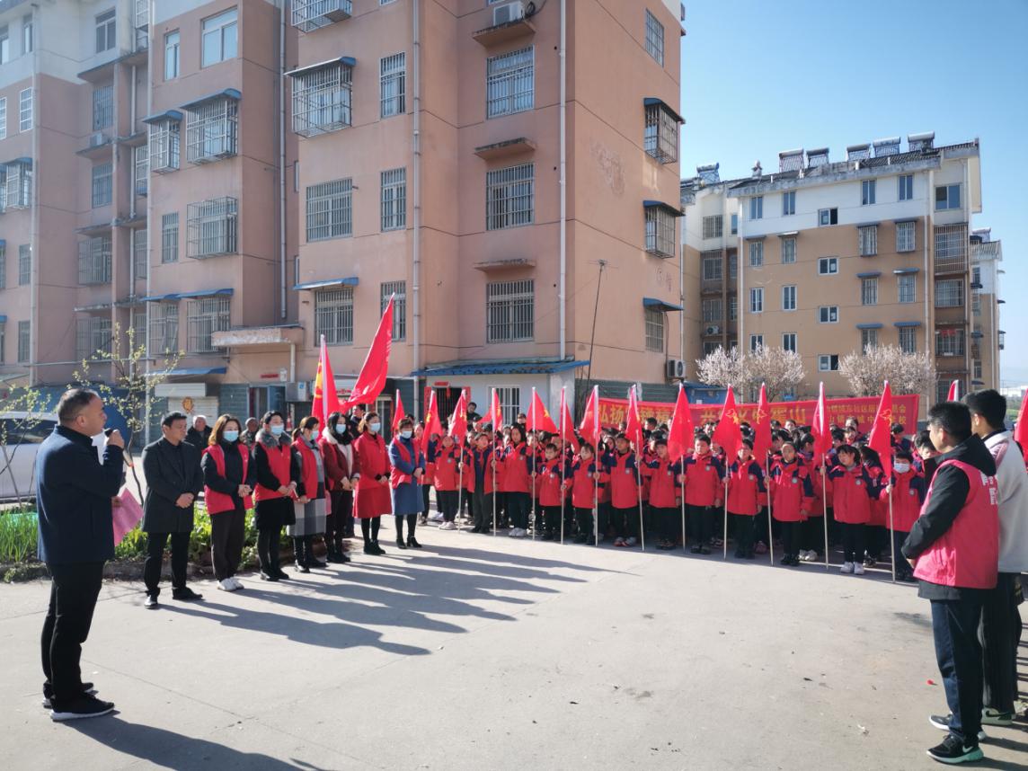 弘扬雷锋精神 共创文明霍山