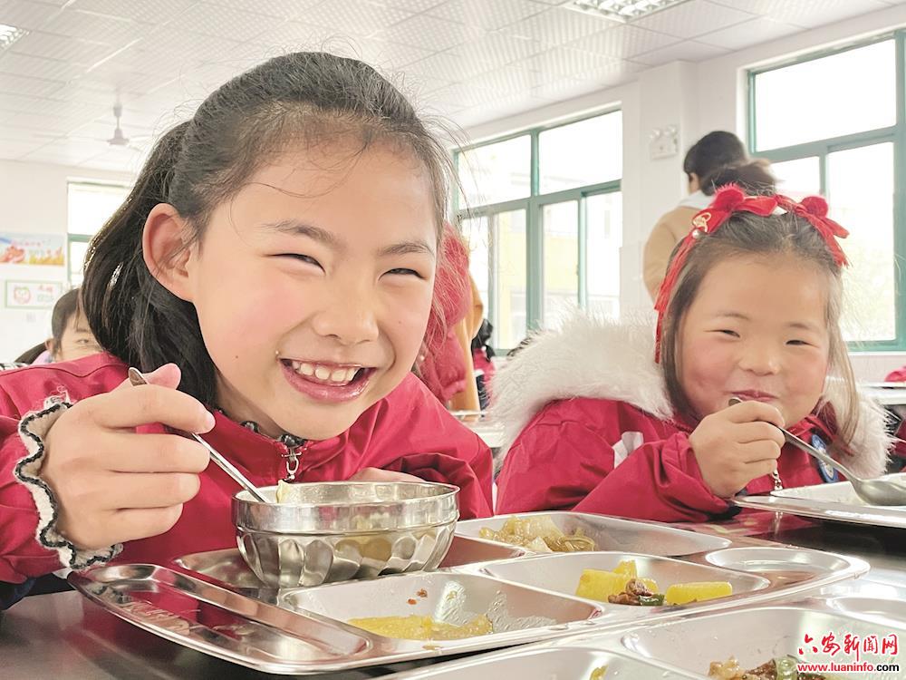暖心营养餐 满满都是爱 