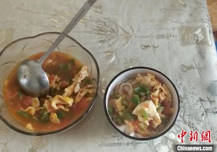 别样的汉语学习体验：国际学子“云端”分享一碗刀削面