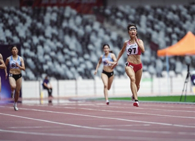 安徽“小飞人” 李玉婷全国夺冠