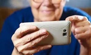 “漫游费”已成历史却仍在收？央视网评：占了便宜还甩锅