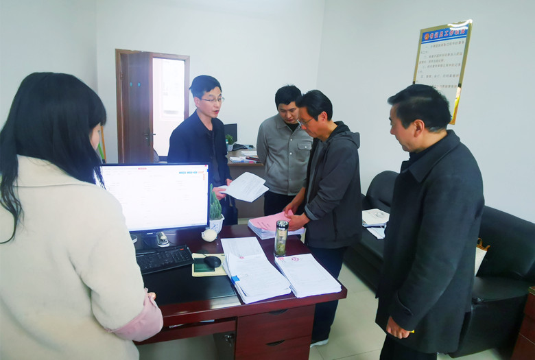 裕安区法院党组书记、院长吴昊坦到独山法庭督导队伍教育整顿工作