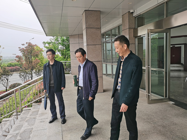 裕安区法院党组书记、院长吴昊坦到城南法庭督导队伍教育整顿工作