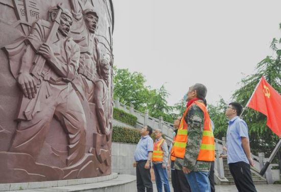 中建二局二公司组织开展学党史活动