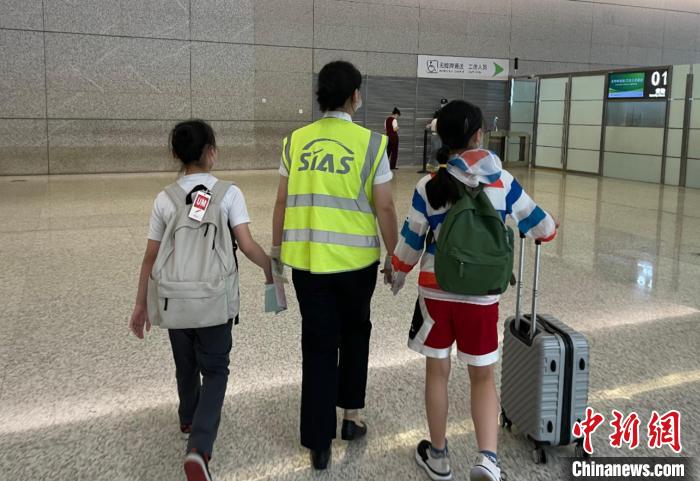 暑运第一周 上海无人陪伴儿童出行增多