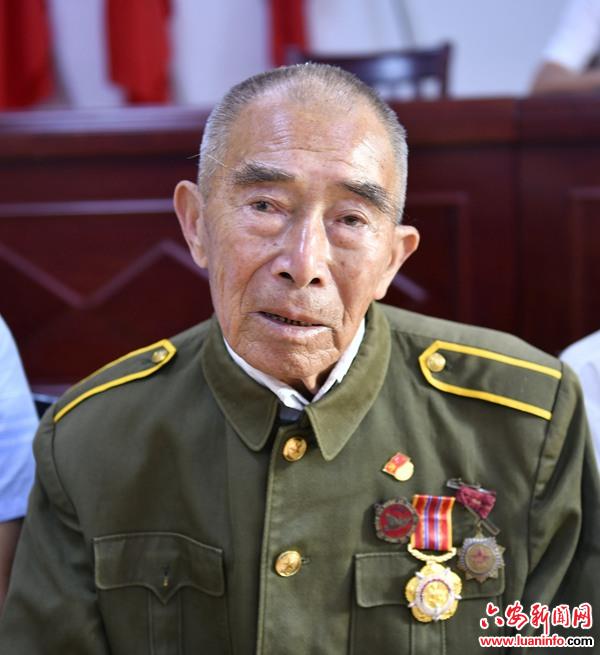 霍山耄耋老兵赵大堤入选“六安好人”