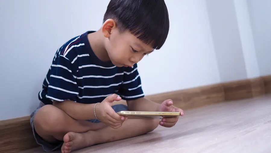 聚焦未成年人网络保护！2021上海市网络举报宣传月拉开帷幕