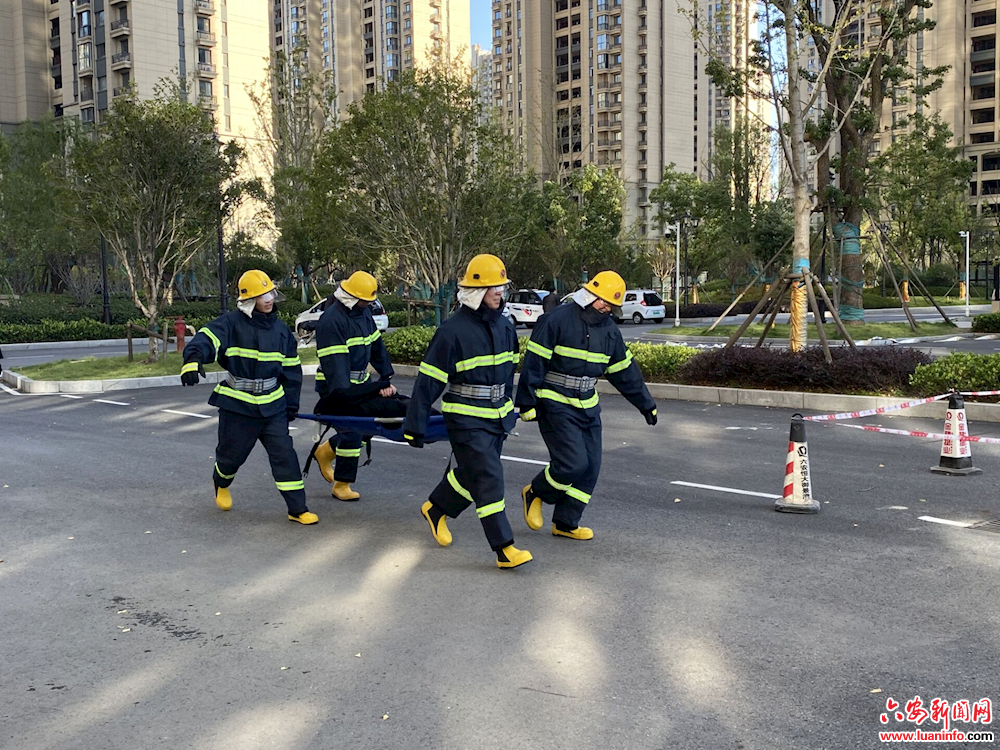裕安区恒大社区开展“筑牢安全防线”消防演练活动