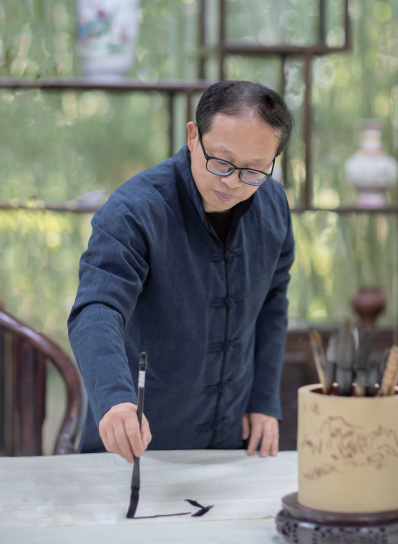 石海松 管洪生安徽红色文化书法展在六安市文化馆展厅展出