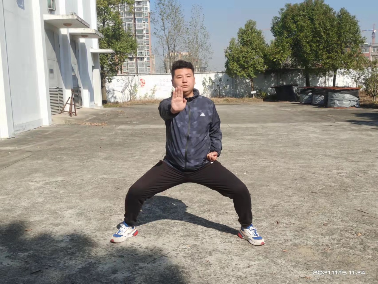 周送：奋战在铁路一线