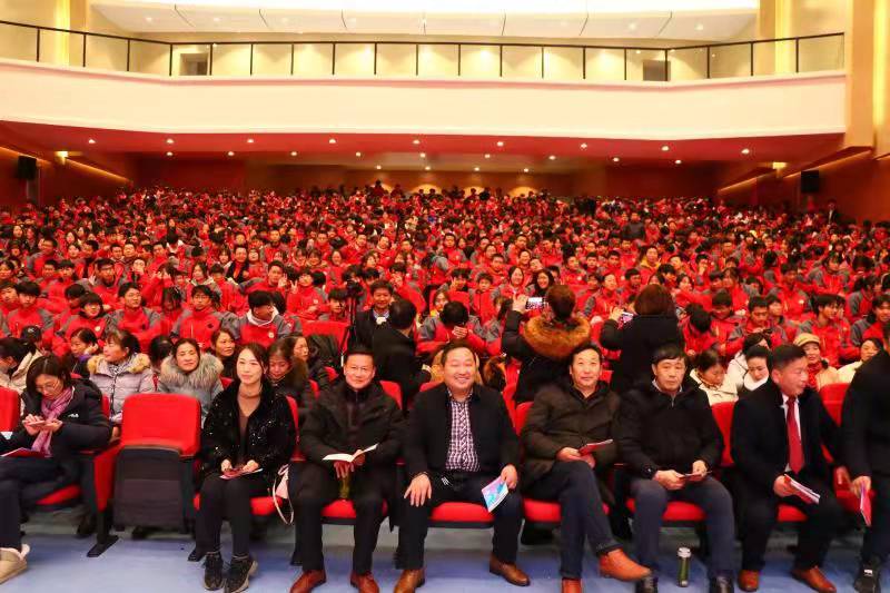 金寨县南溪中学举办2022年元旦文艺晚会