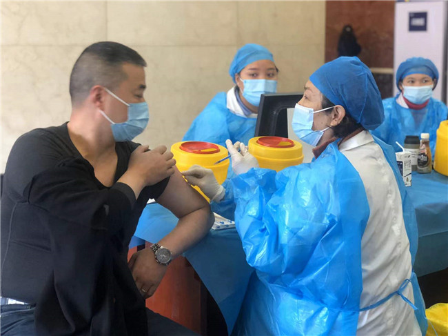 一针疫苗一份安心 接种疫苗我们在