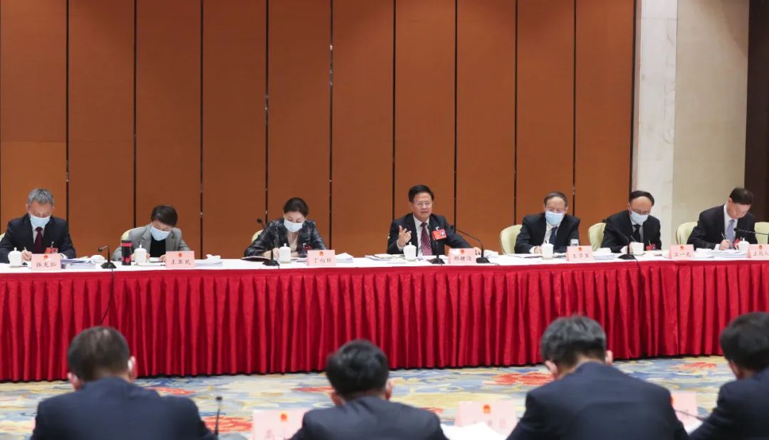 郑栅洁强调：​蚌埠要脚踏实地埋头苦干奋起直追再现辉煌