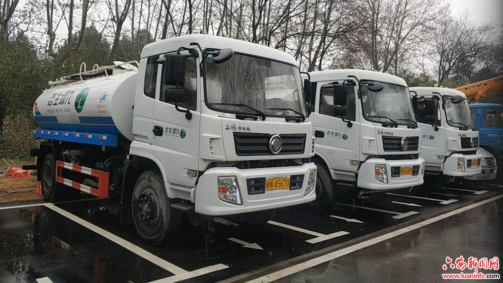 市园林部门积极应对低温雨雪冰冻天气