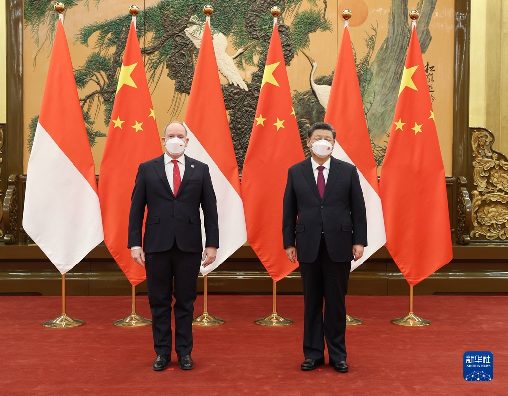 习近平会见摩纳哥元首阿尔贝二世亲王
