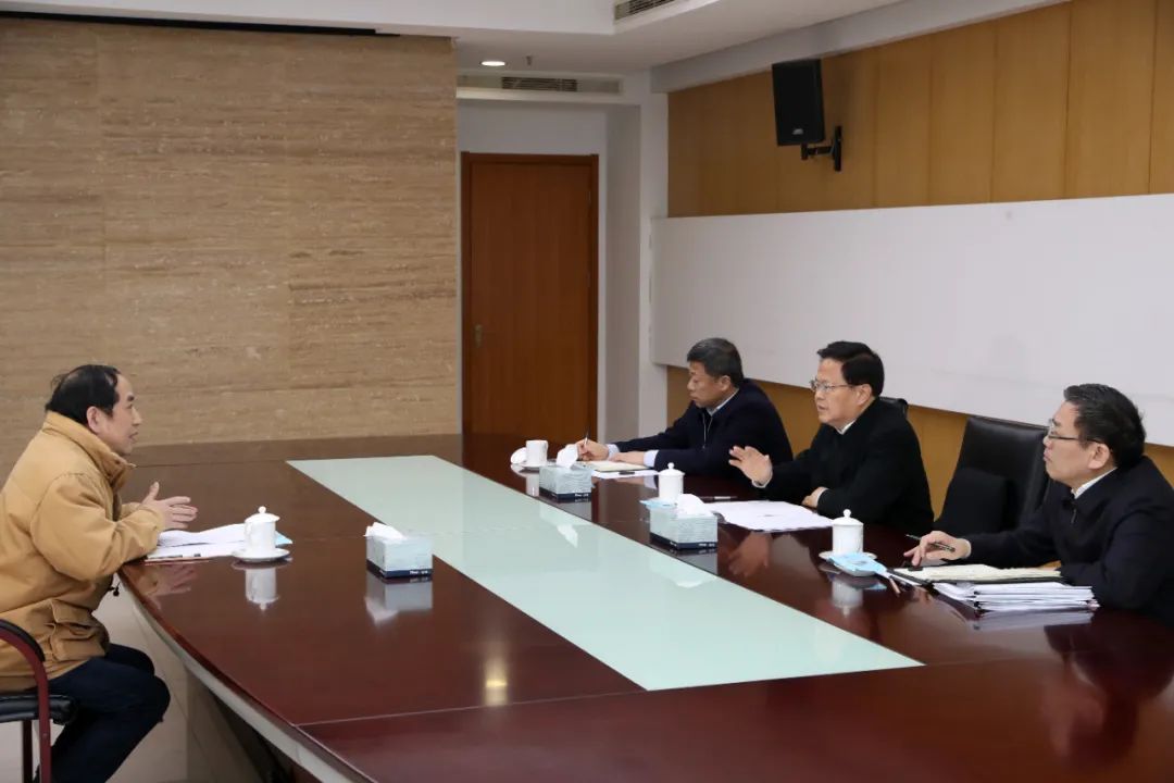 省委书记现场办公为企业解难