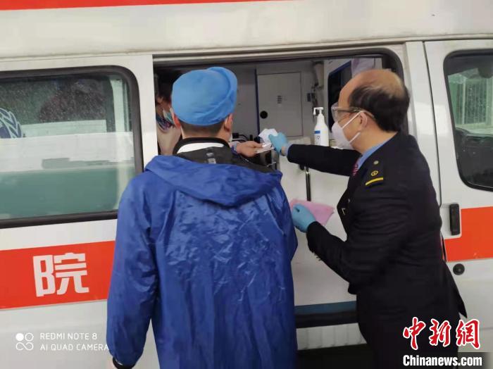 与时间赛跑 铁路多方合力助脑溢血旅客转危为安