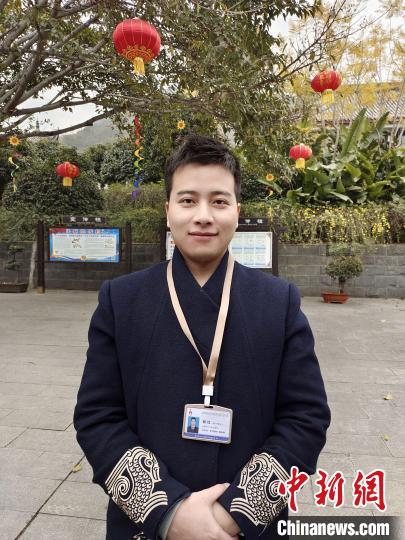 重庆“90后”讲解员与诗词“恋爱”：诗与歌交织 情与景交融