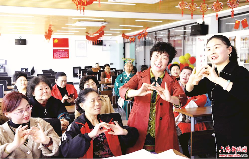 【六安文明创建品牌秀】社区建“艺校” 群众乐起来 