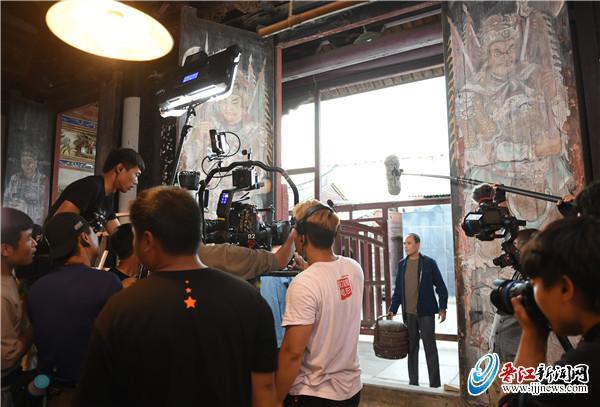 金牌导演专注细节 实力明星生动演绎 电视剧《爱拼会赢》央视开播讲述晋江改革开放历程