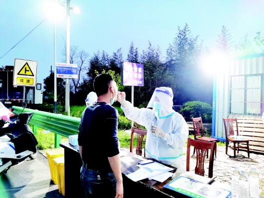 五显镇人大代表陆海燕:做新时代最美逆行者