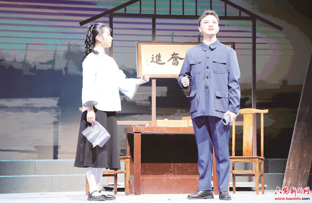 校园红色励志剧《少年蒋光慈》首演成功! 