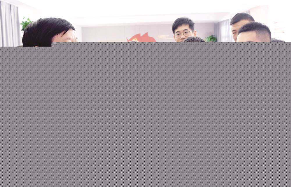 “大国工匠”社区传经