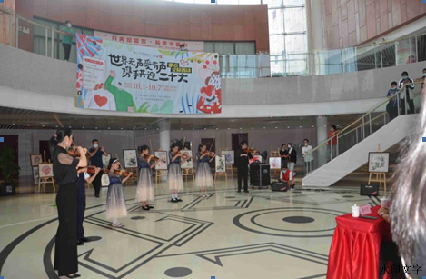 我市开展“筑梦有爱”关爱未成年人爱心义卖活动