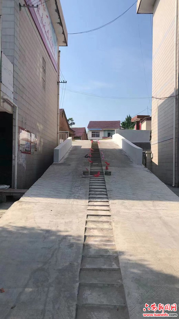 8050d8590fca41bdbbae81c46670818d.jpg 8050d8590fca41bdbbae81c46670818d.jpg