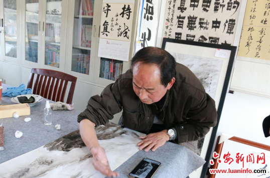 山七镇手指画、漆画传承人——查全祥