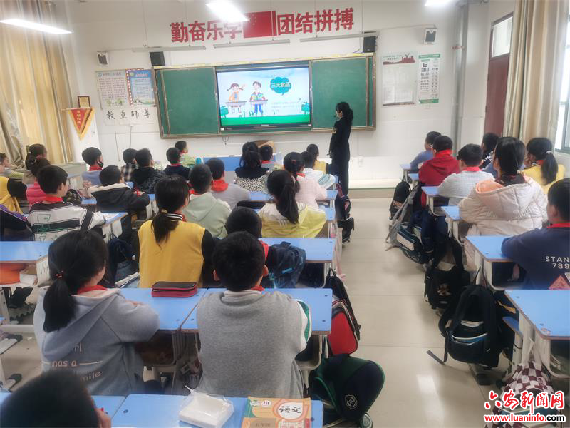 392eafb7ce254da88ba013313721a460.jpg 392eafb7ce254da88ba013313721a460.jpg