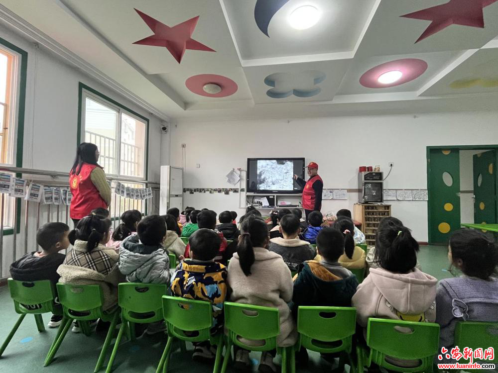 珍惜节约保护水资源从娃娃抓起