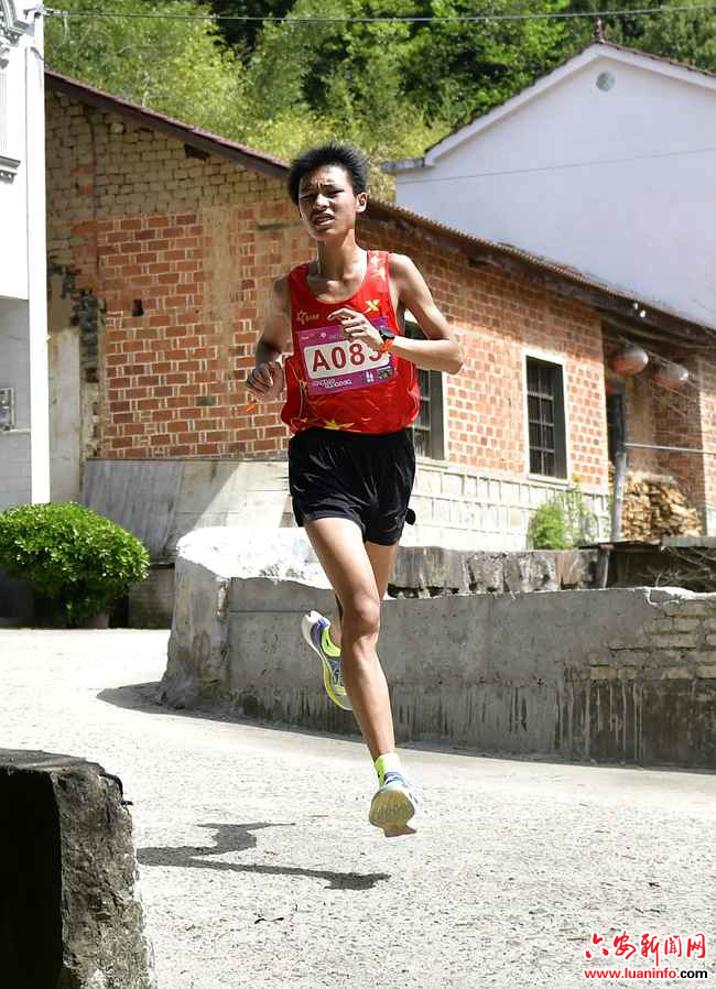 安徽霍山：山地越野助力乡村振兴