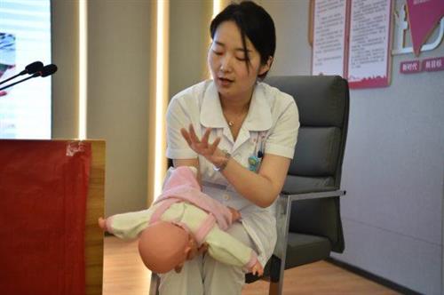 “救”在身边——应急救护教育宣传进社区