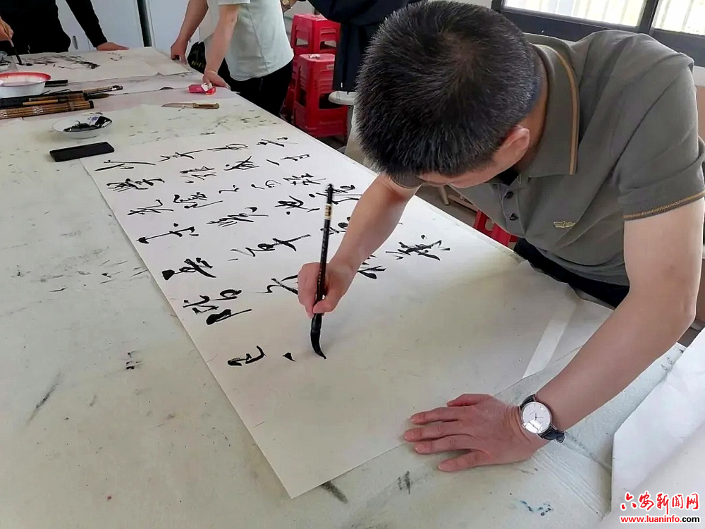 安徽霍山：书画传习进校园 传统文化润心田